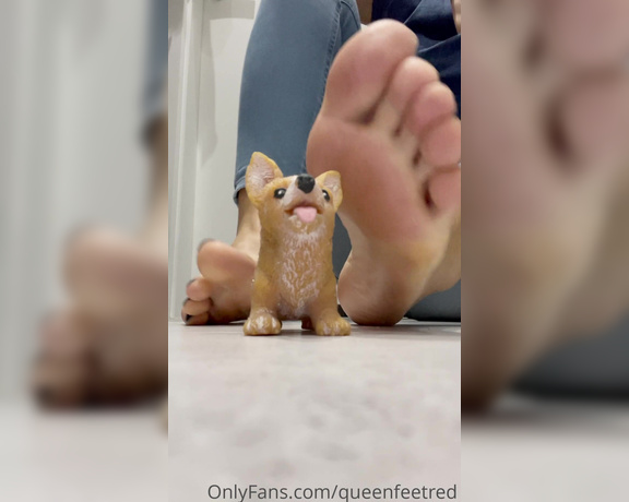 Queenfeetred aka queenfeetred OnlyFans - Play with