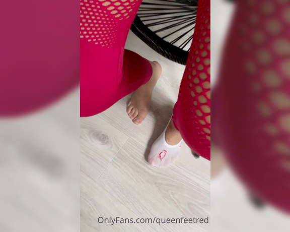 Queenfeetred aka queenfeetred OnlyFans - For natural ped Lovers