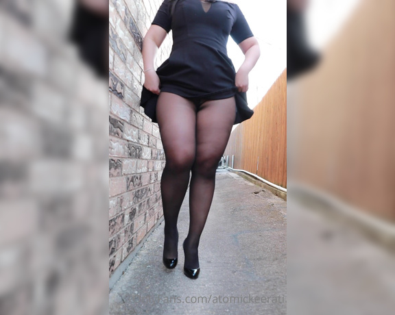 Atomickeerati aka atomickeerati OnlyFans - Do you like the high heels sounds anyway I go out commando like this hehe Catch