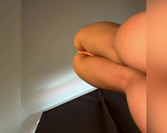 Goddessjvu aka goddessjvu OnlyFans - How does it feel tiny Seeing your fate right above you Who wants a ass