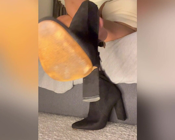 Goddessjvu aka goddessjvu OnlyFans - Haven’t don’t heel play in a whiledifficult to do in these high boots but )here’s