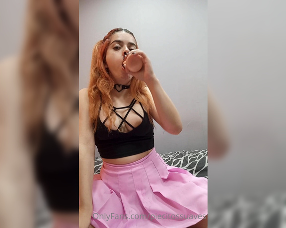 Piecitossuaves aka piecitossuaves OnlyFans - I want you to come in my mouth