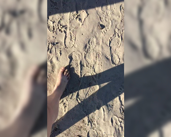 XXSmiley aka xxsmiley OnlyFans - My feet sinking into wet sand