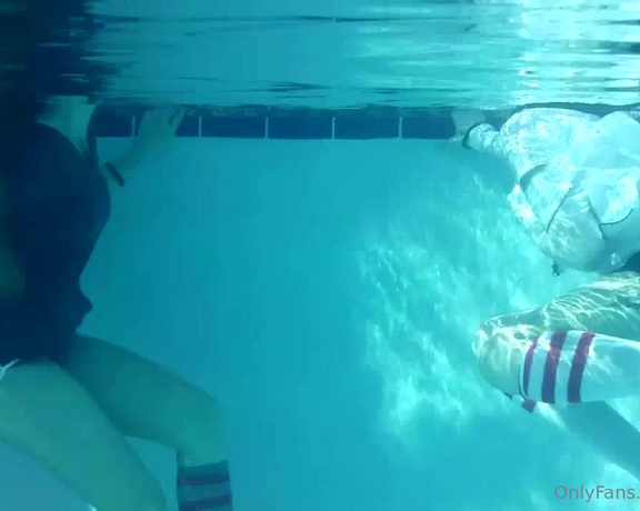 XXSmiley aka xxsmiley OnlyFans - Converse underwater