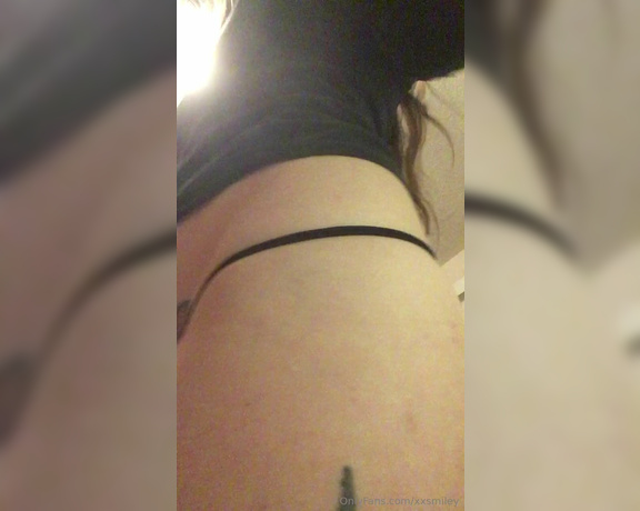 XXSmiley aka xxsmiley OnlyFans - Tiny thong dance