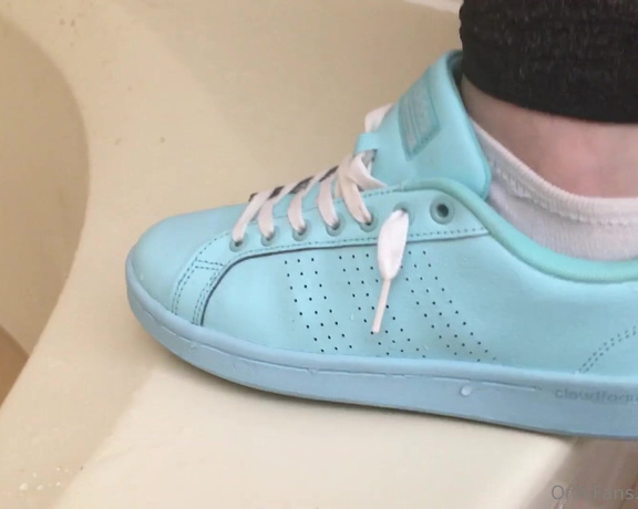 XXSmiley aka xxsmiley OnlyFans - Squishy Blue Adidas in the bath