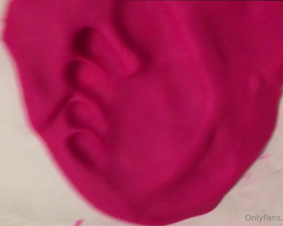 XXSmiley aka xxsmiley OnlyFans - Pink pedi playing with play doh