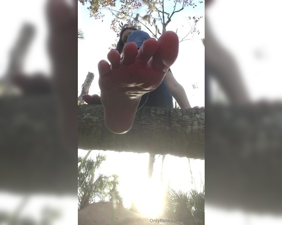 XXSmiley aka xxsmiley OnlyFans - Sunsetting Soles