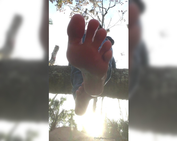 XXSmiley aka xxsmiley OnlyFans - Sunsetting Soles