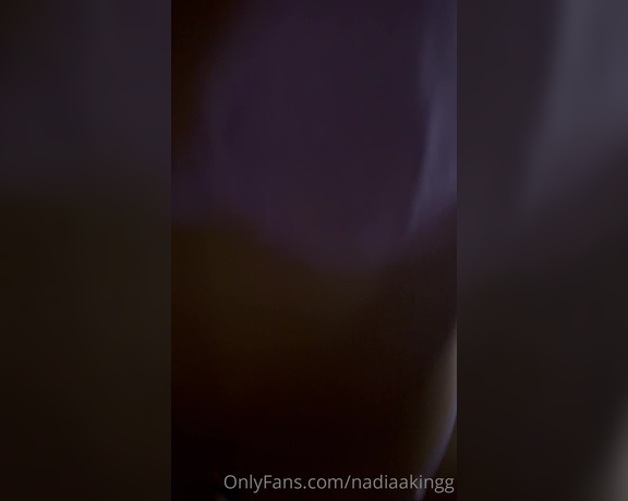 Nadiaakingg aka nadiaakingg OnlyFans - L know you wanna stay and see how horny I got watch me make myself cum