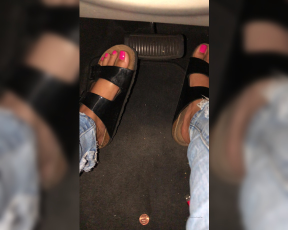 CravinTae aka cravintae OnlyFans - Pink toes