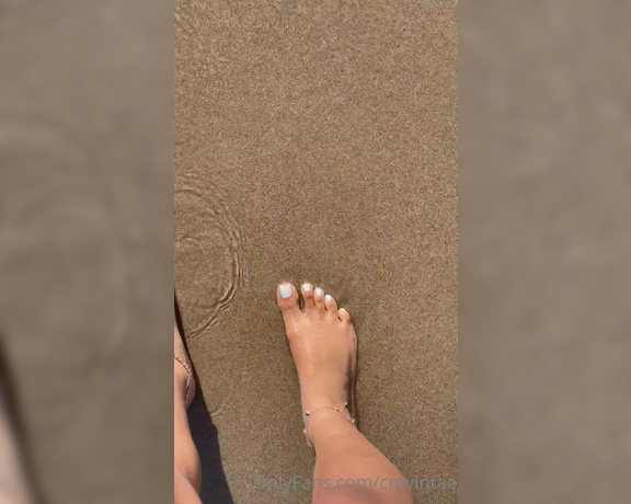 CravinTae aka cravintae OnlyFans - Yes I’m back, better run me some stackzz! Beach feet &ampLook better than your Btch