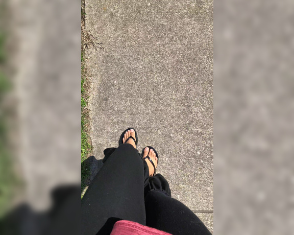 CravinTae aka cravintae OnlyFans - A walk on a sunny day! fresh toes and fresh air!