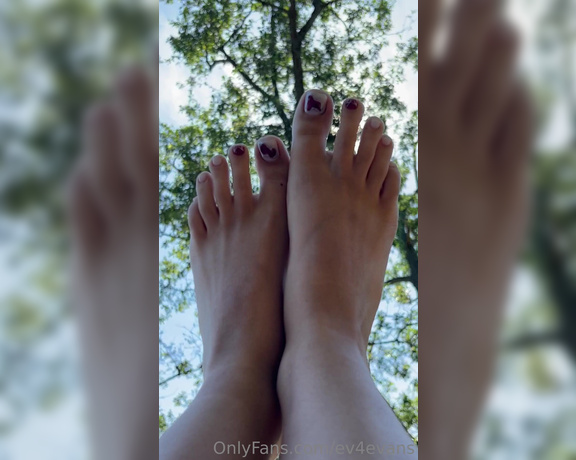 Eva Evans aka ev4evans OnlyFans - Anybody here are into feet