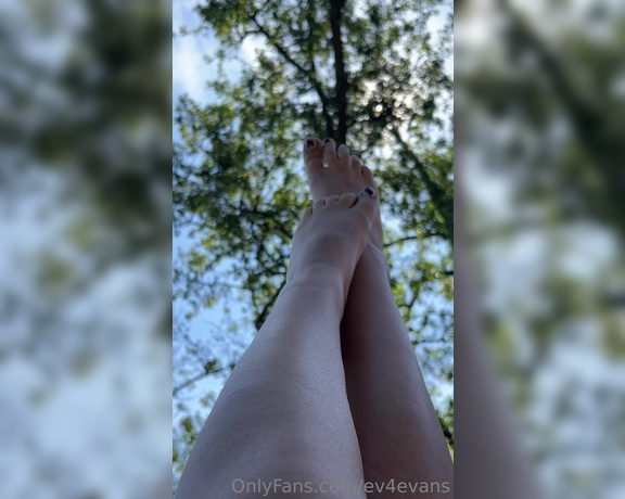 Eva Evans aka ev4evans OnlyFans - Anybody here are into feet