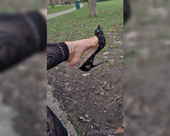 FeetBySherri aka feetbysherri OnlyFans - Park vibes in my spikey Louboutins