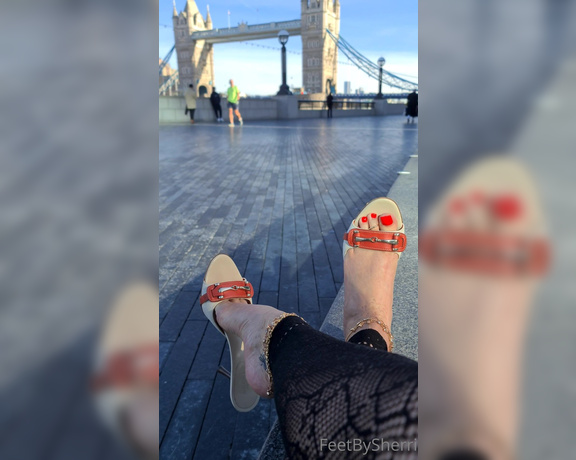 FeetBySherri aka feetbysherri OnlyFans - London Bridge