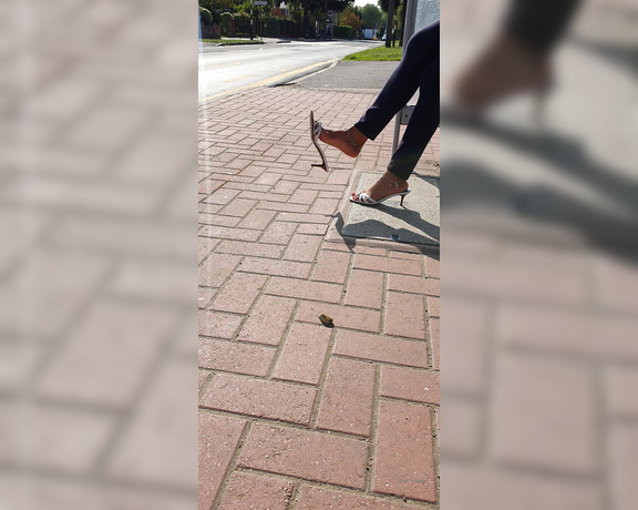 FeetBySherri aka feetbysherri OnlyFans - Bus Stop Vibes !