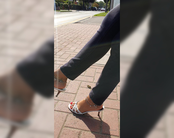 FeetBySherri aka feetbysherri OnlyFans - Bus Stop Vibes !