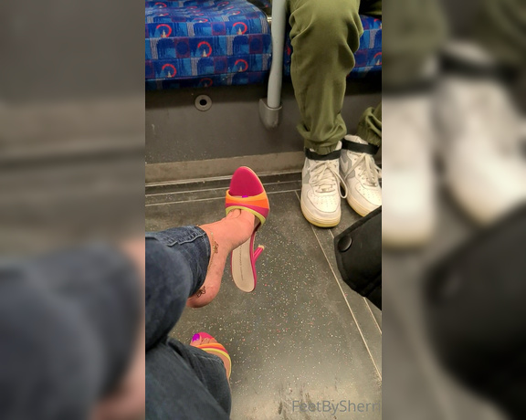 FeetBySherri aka feetbysherri OnlyFans - Rainbow toes and beautiful shoes