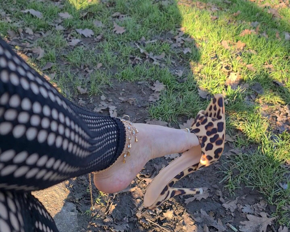 FeetBySherri aka feetbysherri OnlyFans - Dangling in the park on a winters day