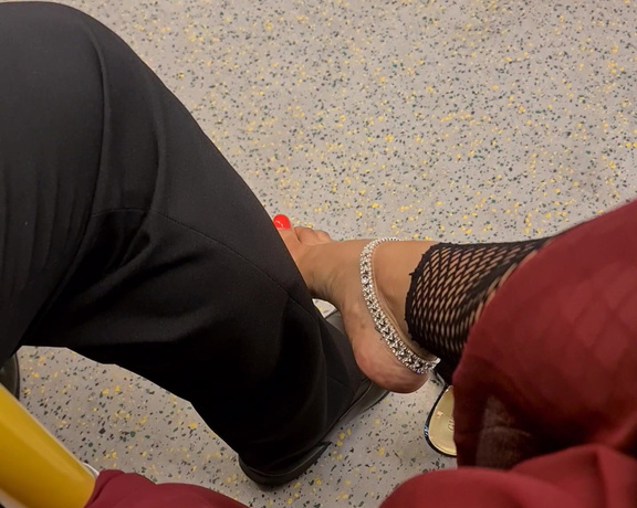 FeetBySherri aka feetbysherri OnlyFans - Train dangle