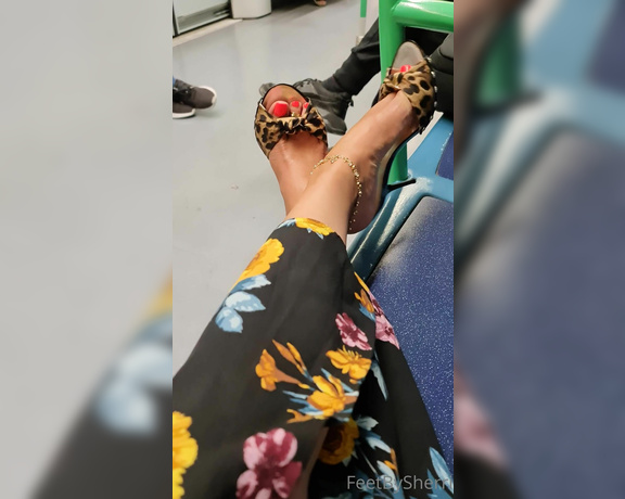 FeetBySherri aka feetbysherri OnlyFans - Dangling on the metro in Madrid ! The white painted toes opposite me were nice