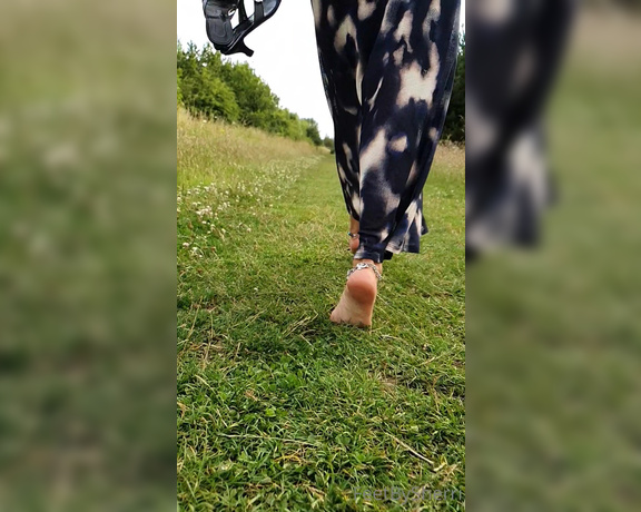 FeetBySherri aka feetbysherri OnlyFans - Grounding vibes