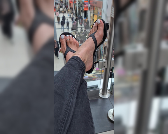 FeetBySherri aka feetbysherri OnlyFans - At the mall