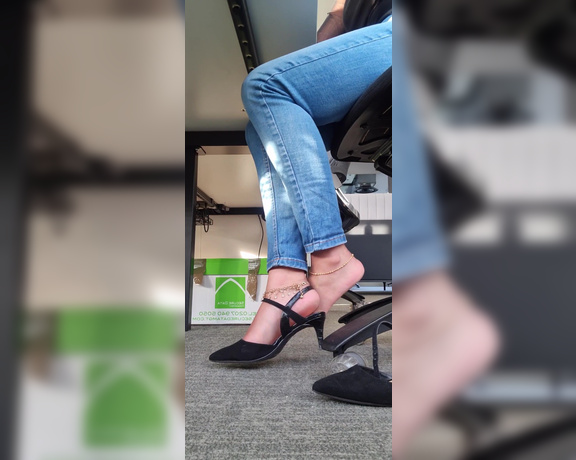 FeetBySherri aka feetbysherri OnlyFans - Office vibes