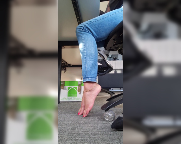 FeetBySherri aka feetbysherri OnlyFans - Office vibes