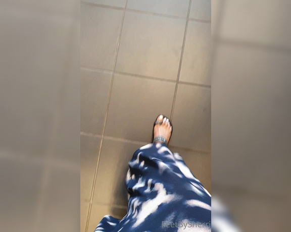 FeetBySherri aka feetbysherri OnlyFans Video 8057