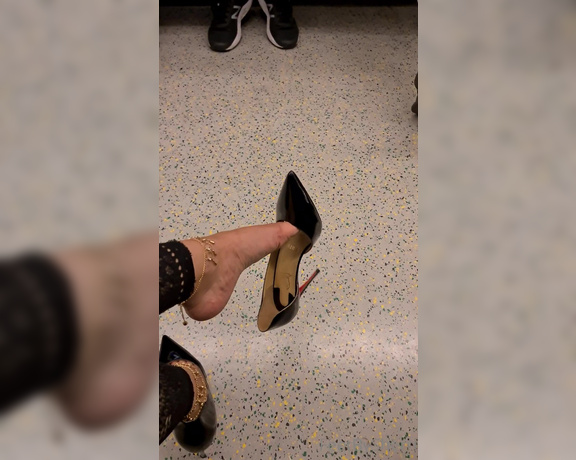 FeetBySherri aka feetbysherri OnlyFans - Dangling on the London Underground in my Loubous