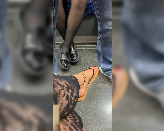 FeetBySherri aka feetbysherri OnlyFans - Tapping my flip flops on the London Underground
