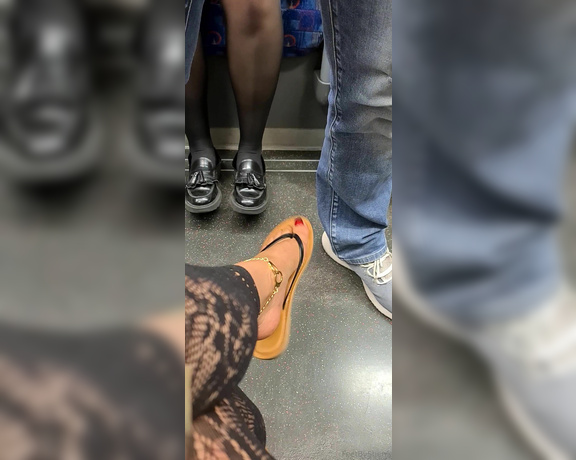 FeetBySherri aka feetbysherri OnlyFans - Tapping my flip flops on the London Underground