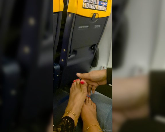 FeetBySherri aka feetbysherri OnlyFans - A little tickling on the airplane last night! I had to hold my laugh and screaming