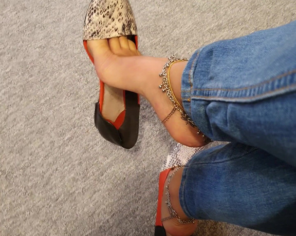 FeetBySherri aka feetbysherri OnlyFans - Shoeplaying in flats