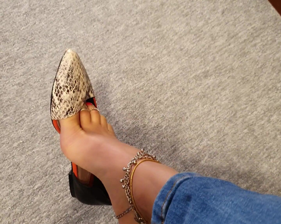 FeetBySherri aka feetbysherri OnlyFans - Shoeplaying in flats