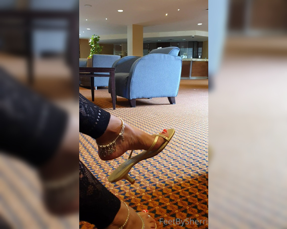 FeetBySherri aka feetbysherri OnlyFans - Hotel Lounging