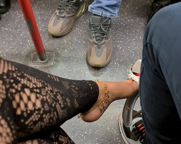 FeetBySherri aka feetbysherri OnlyFans - Dangling and teasing on the London Underground