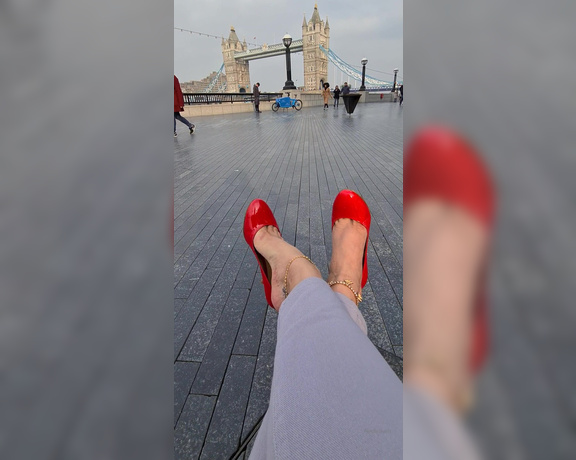 FeetBySherri aka feetbysherri OnlyFans - London life