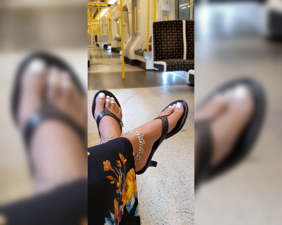 FeetBySherri aka feetbysherri OnlyFans - Train vibes !