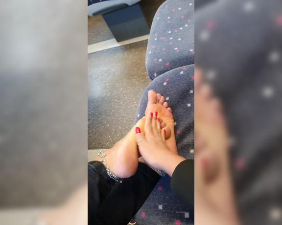 FeetBySherri aka feetbysherri OnlyFans - Lotioning feet on the train