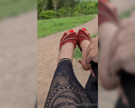 FeetBySherri aka feetbysherri OnlyFans - Early morning foot rub in the woods