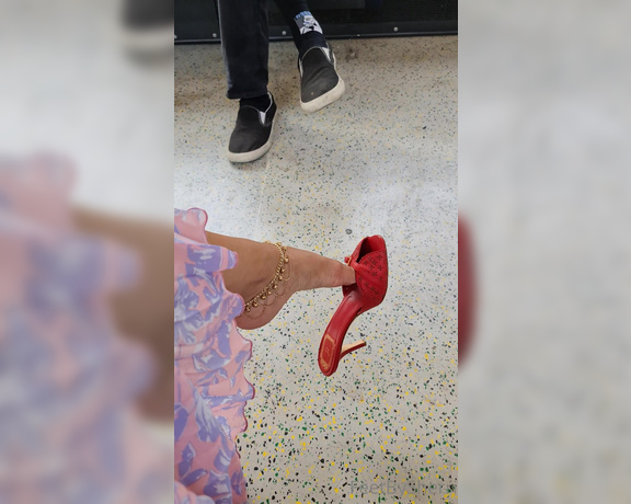 FeetBySherri aka feetbysherri OnlyFans - Dangle and drop on the train