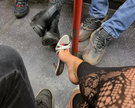 FeetBySherri aka feetbysherri OnlyFans - Throwback  train vibes