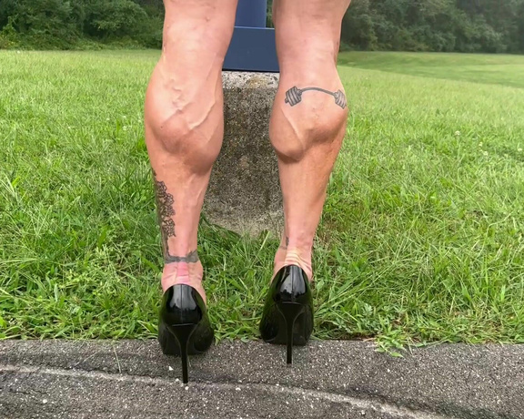 Kandy Legs aka kandylegsxxx OnlyFans - As requested…these calves tho …all those ballet classes on my toes paid off