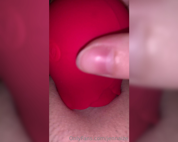 Jennaize aka jennaize OnlyFans - Using the new rose toy I got yesterday!