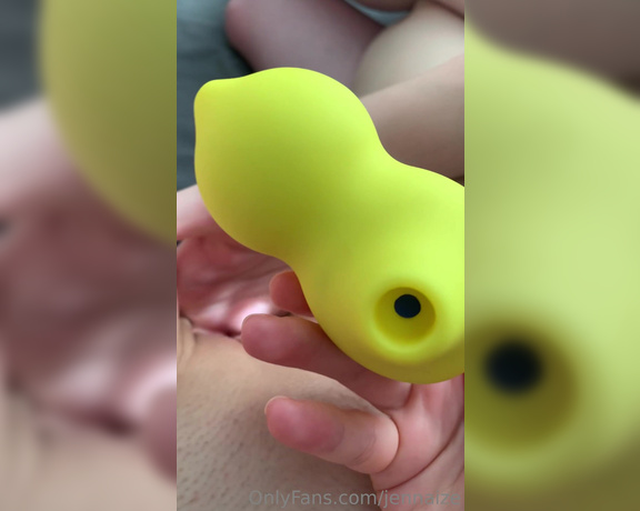 Jennaize aka jennaize OnlyFans - Using the new little ducky toy I showed you yesterday!