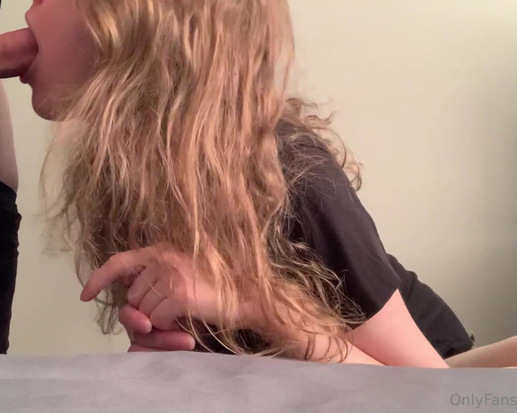 Jennaize aka jennaize OnlyFans - Dont mind how crazy my hair looks in this video